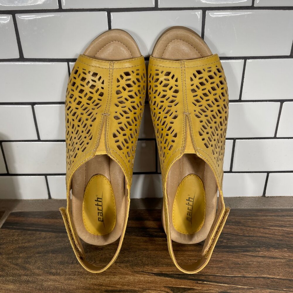 Earth Cascade Womens Size 7.5 Shoes Yellow Leather Peep Toe Slingback Sandal - Picture 8 of 15